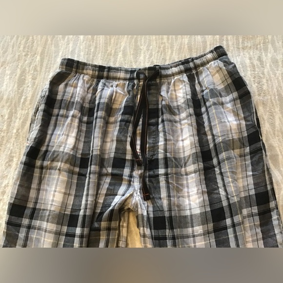 ✨✨ Plaid Dockers PJ Pants ✨✨ - Picture 2 of 4